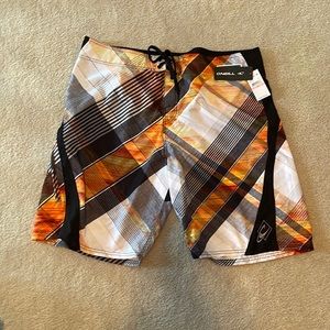 NEW WITH TAGS!! Men’s O’Neill swimming trunks, Size 40
